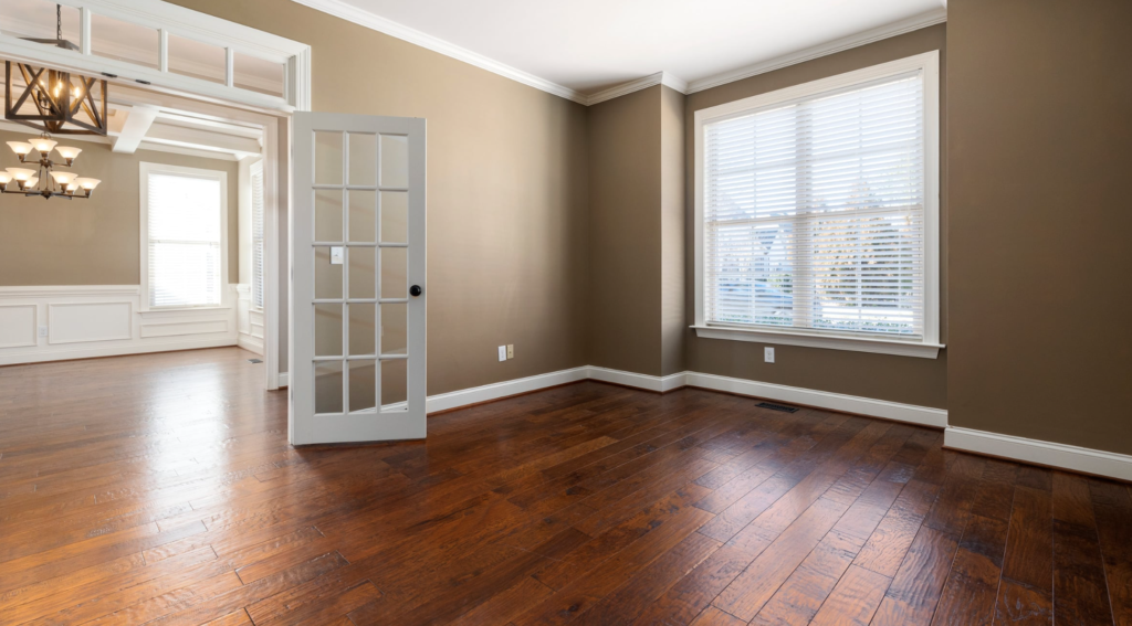 What is the Best Flooring for Pet Owners in Tampa?